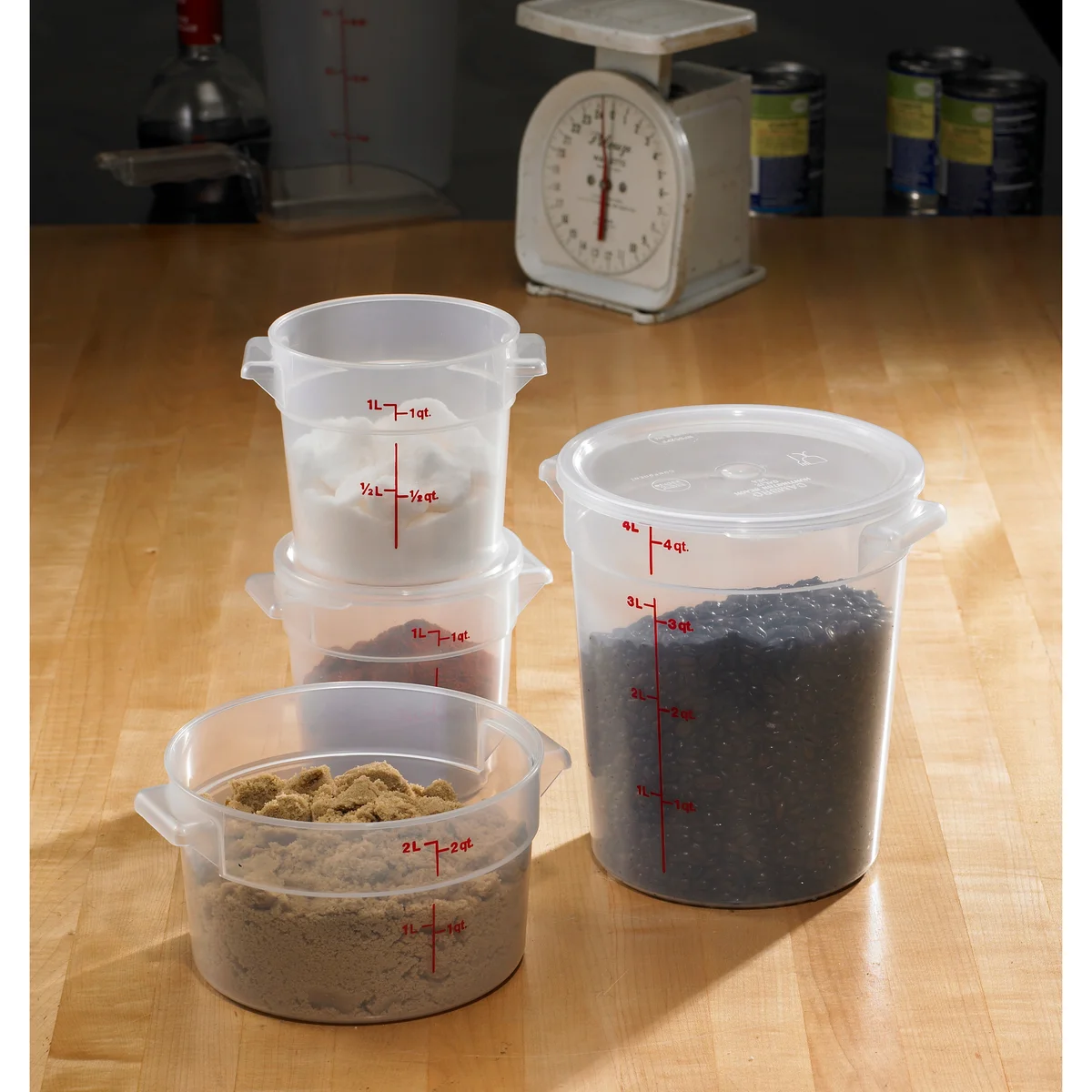 Cambro Round 2 Quart Food Storage Container with Lid, 3 ct - Image 5
