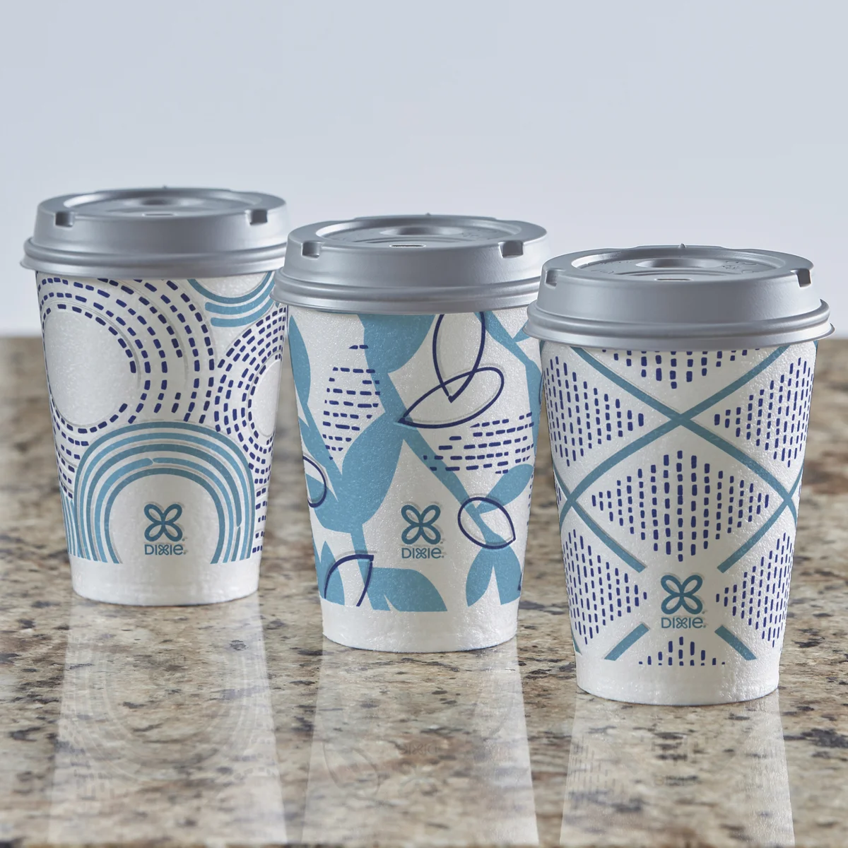 Dixie To Go Insulated Paper Hot or Cold Cups & Lids, Variety Pack, 12 oz, 100 ct - Image 4