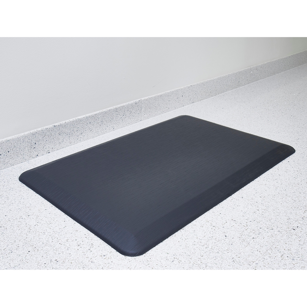 Mats Inc Titan Pro Anti-Fatigue Mat, 2' x 3', Black - Image 3