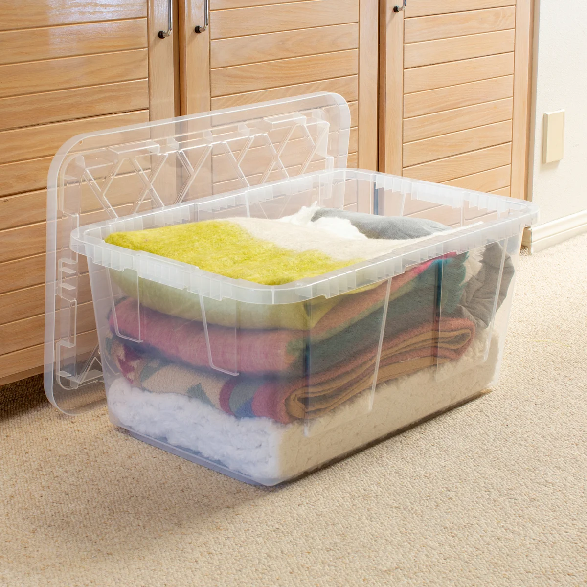 Greenmade Storage Bin with Lid, 27 Gallon, Clear - Image 4