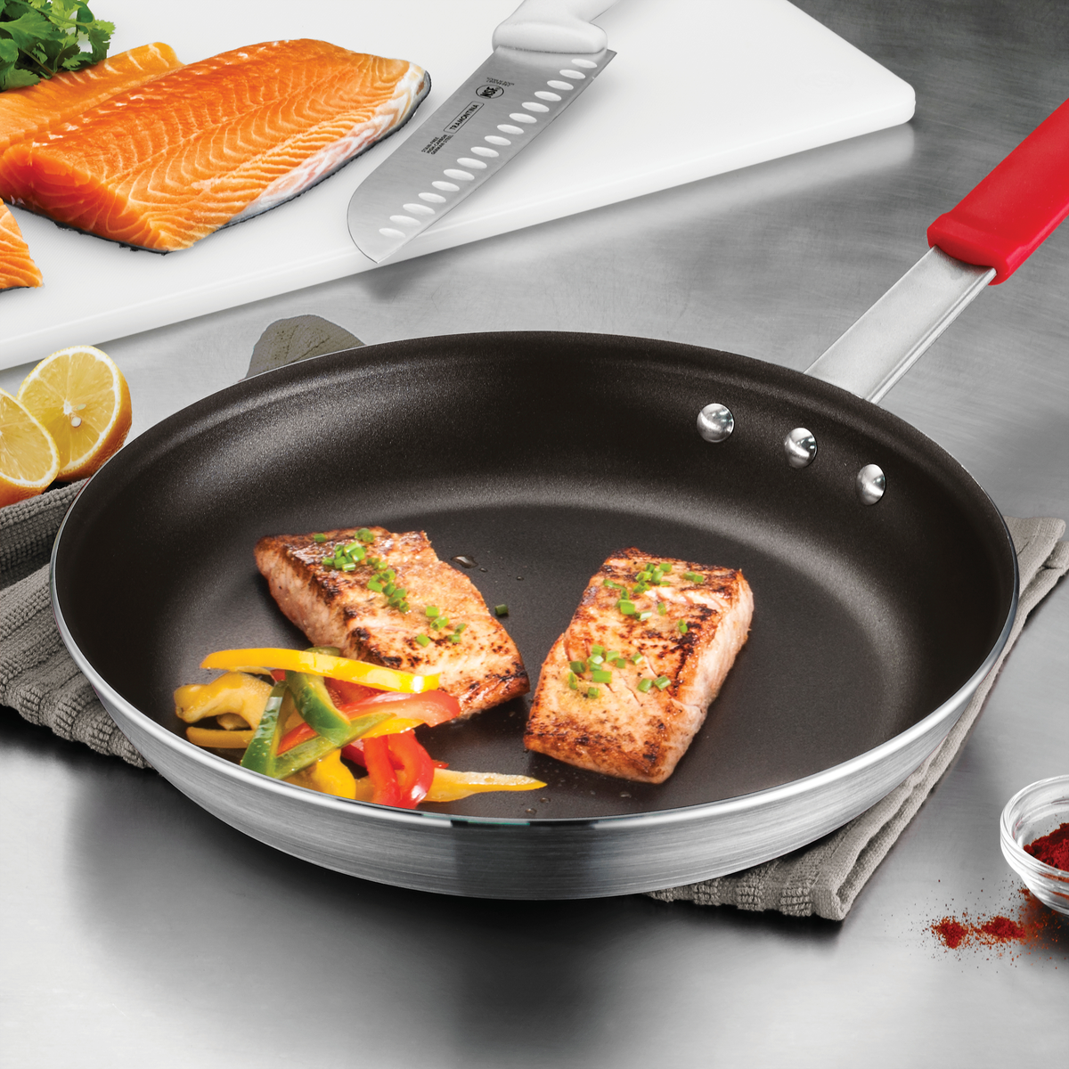 Tramontina Professional 12" Fry Pan, Nonstick Aluminum - Image 2